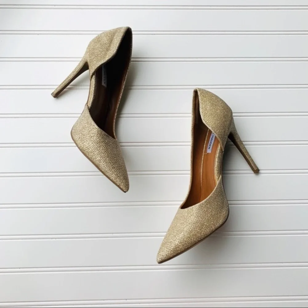 Steve Madden Preme Gold Glitter Dorsay Heels